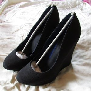 Michael Antonio Gezana black suede wedge heels
